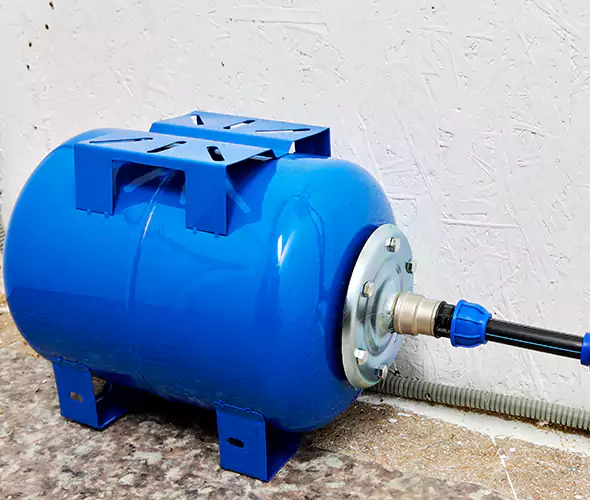 Expert Plumber for Well Pressure Tank Replacement in Cleburne, TX: Schedule Affordable Tank Replacement Services with Us