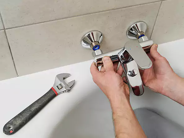 Why Choose Cleburne Plumbers for Bathtub Faucet Replacement in Cleburne, TX?